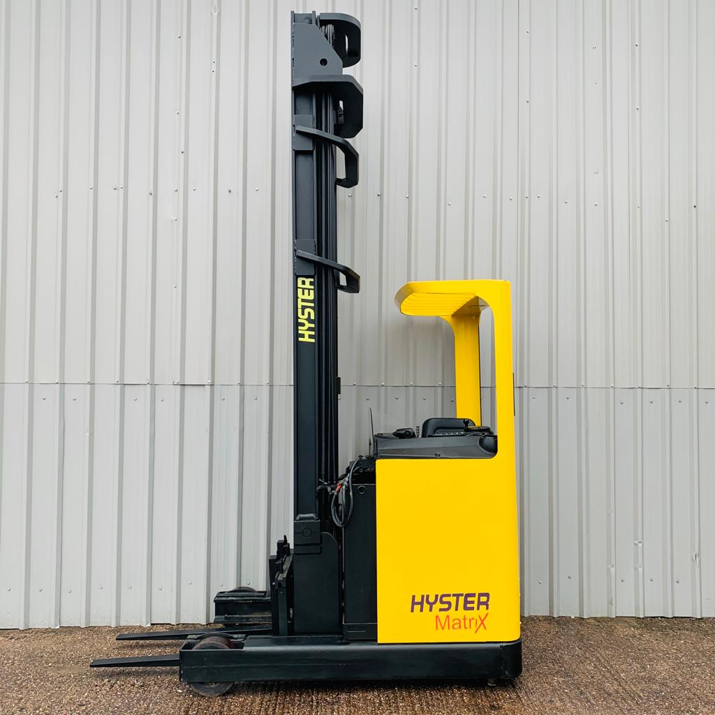 Hyster R1 6n Used Reach Forklift 2070