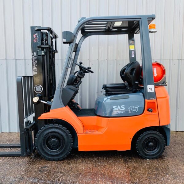 TOYOTA 7FGF15 USED GAS FORKLIFT (#2863)