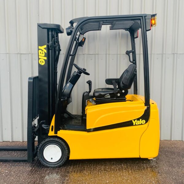 Electric Forklifts For Sale Used Electric Forklift Trucks Trucks Direct
