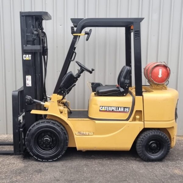 CAT GP25K USED GAS FORKLIFT (#3863) This is now sold (S)