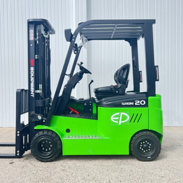 Side view of EP CPD20L1 lithium electric forklift