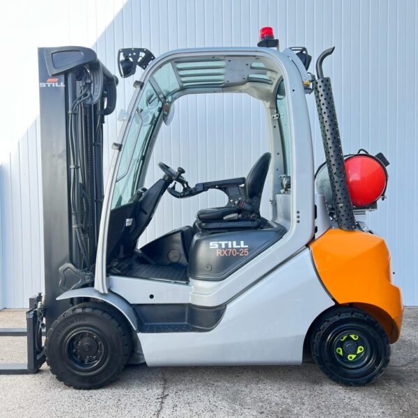 STILL RX70-25T. USED GAS FORKLIFT (#4756) THIS IS NOW SOLD (H)