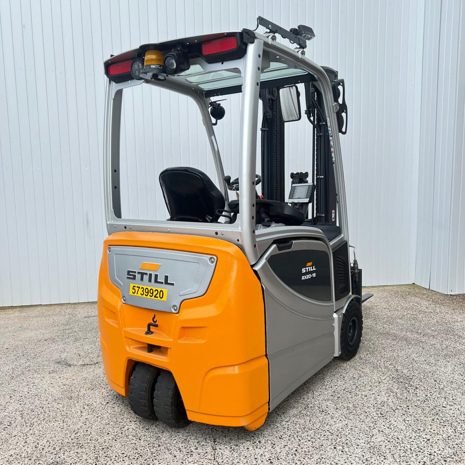 Still Rx 20 16 STILL RX20-16. USED 3 WHEEL ELECTRIC FORKLIFT. 4900MM LIFT (#5464)