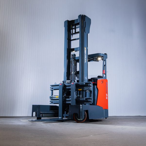 MiMA MQZ25: New Lithium Multi-Directional Reach Truck