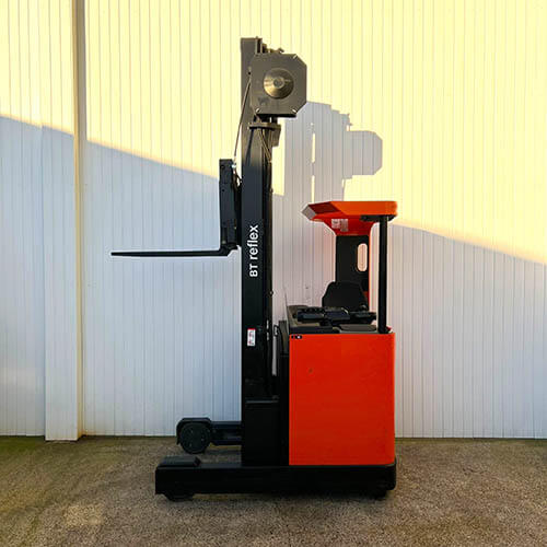 BT reflex forklift in red