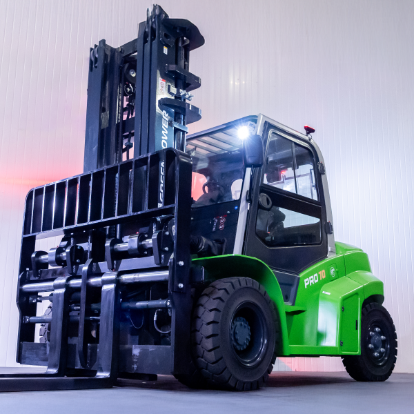 Greenpower Pro70HV High Voltage Lithium Forklift | 5500mm Lift height | Fork positioner | Full Cab | Capacity 7000kgs